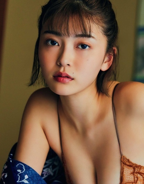 櫻井おとの(櫻井音乃)最新グラビア水着画像⑥ 1枚目