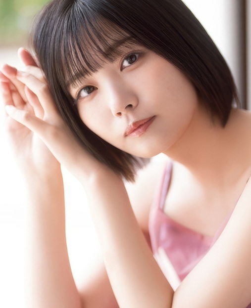 中西アルノ(乃木坂46)最新グラビア画像② 1枚目