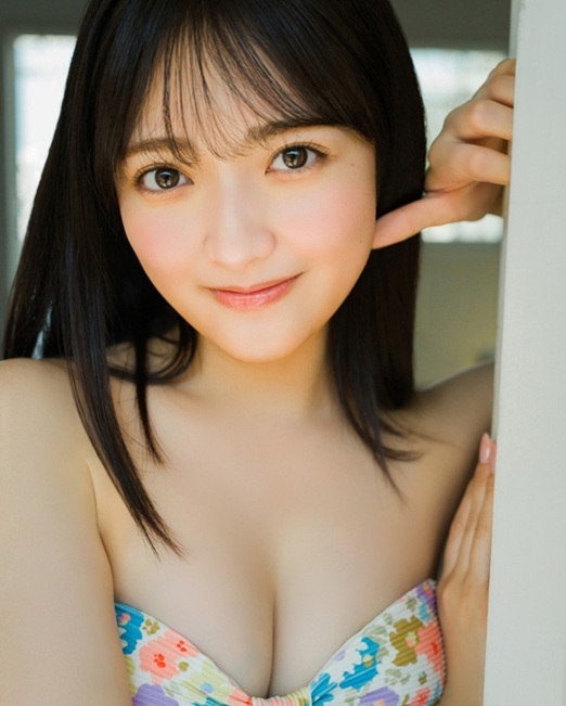 まるやそら 最新グラビア水着画像 1枚目
