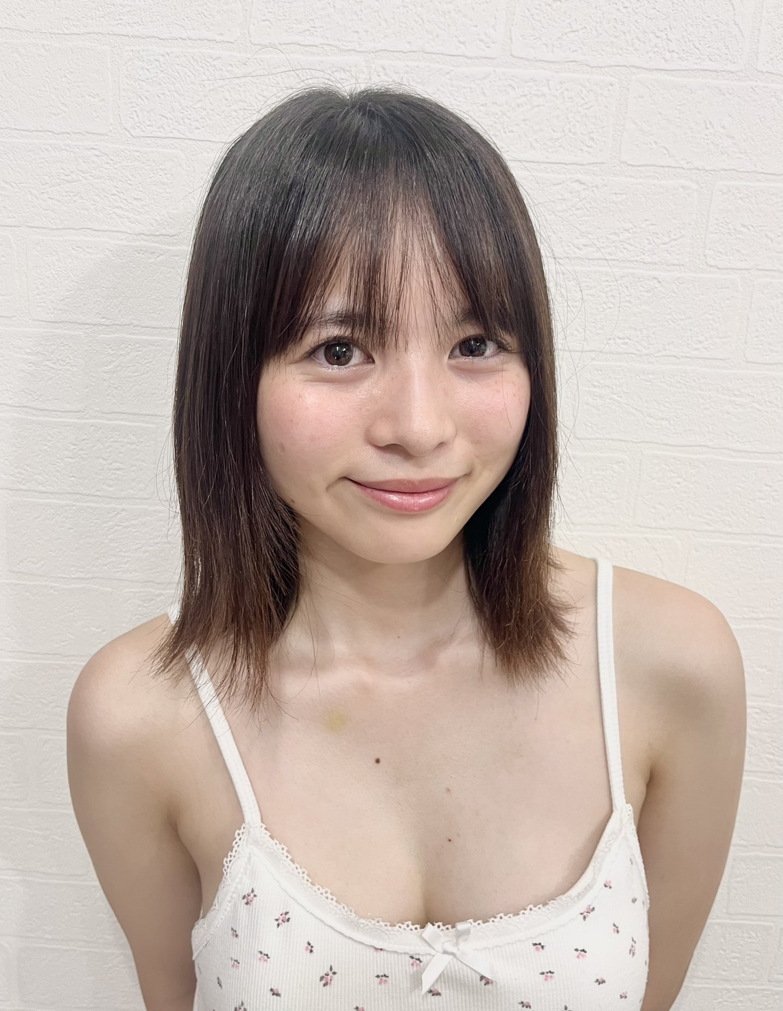 太田しずく 最新グラビア水着画像 12枚目