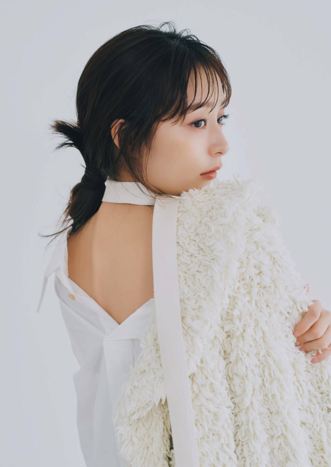 宇垣美里 最新グラビア画像④ 5枚目