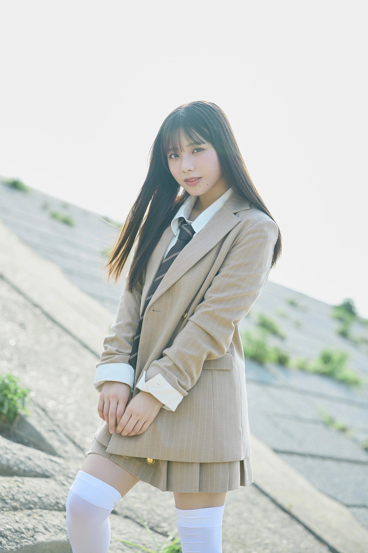 下田衣珠季(日向坂46)最新グラビア画像 16枚目