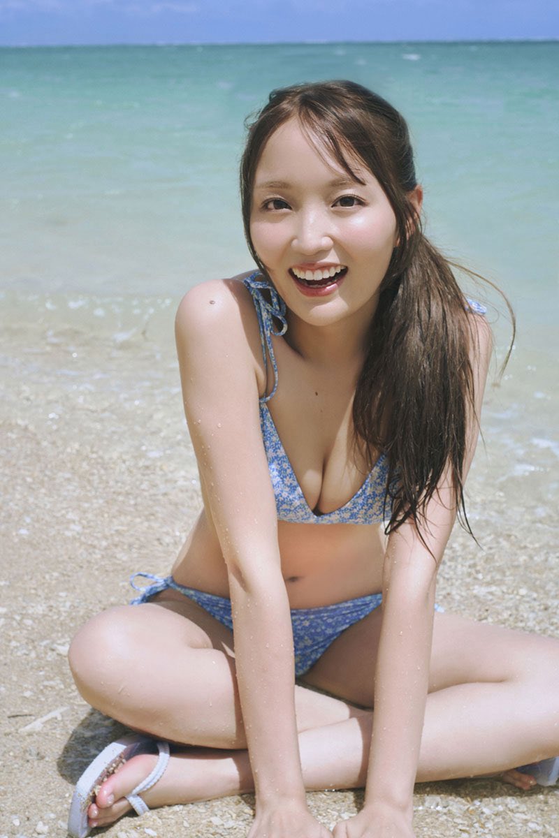 ねお 最新グラビア水着画像 13枚目