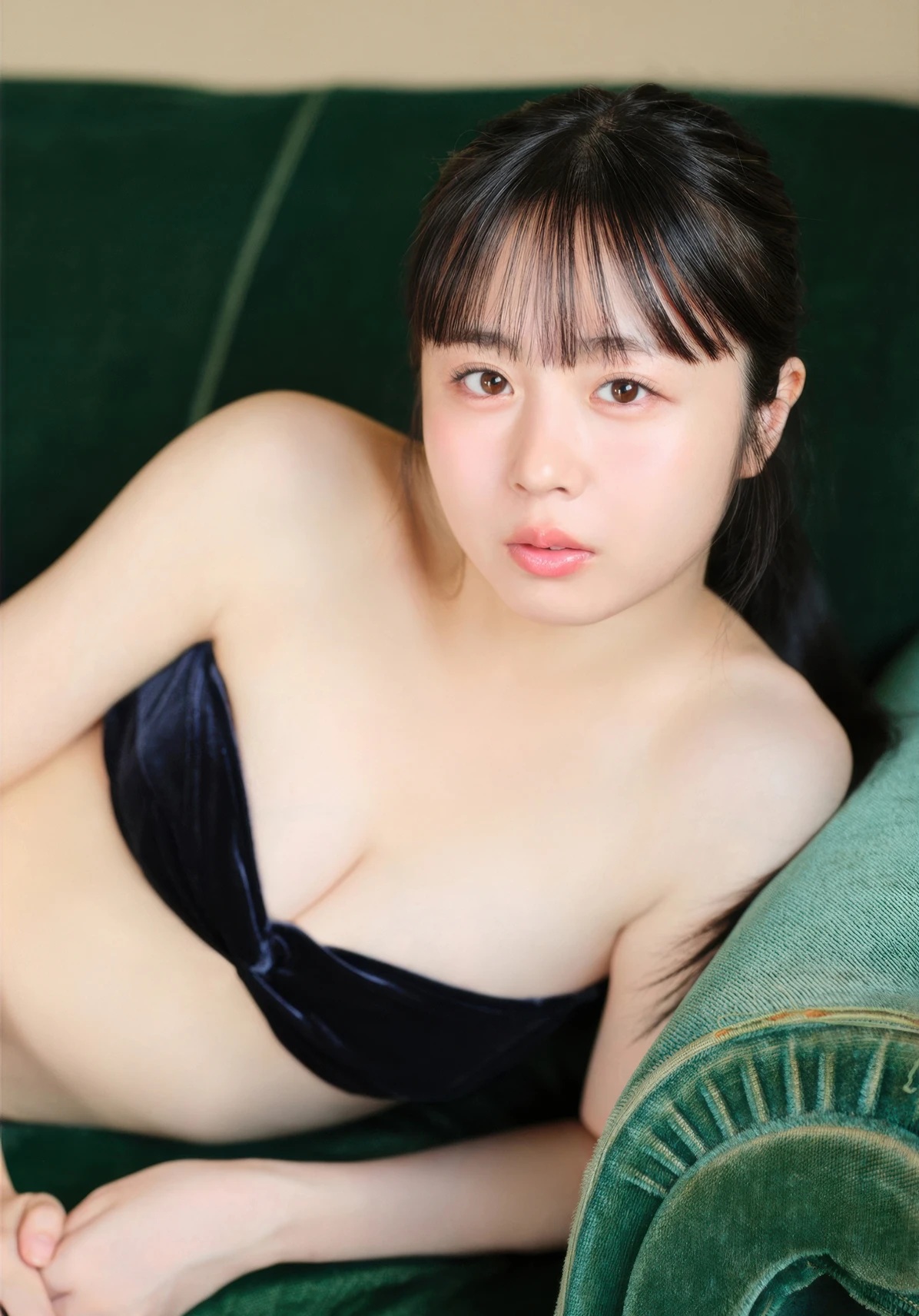 中畑里捺 最新グラビア水着画像 14枚目
