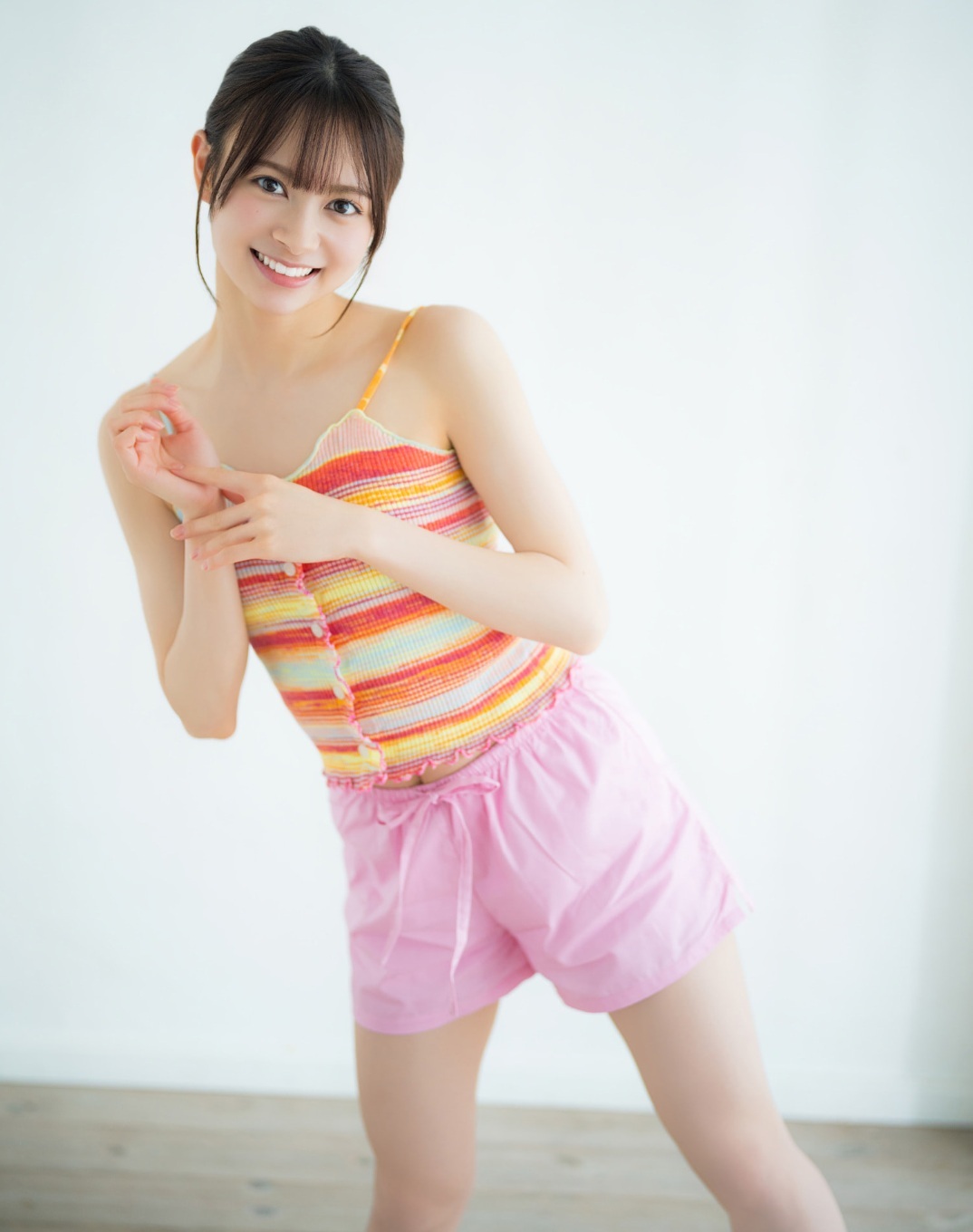 伊藤百花(AKB48)最新グラビア画像 10枚目