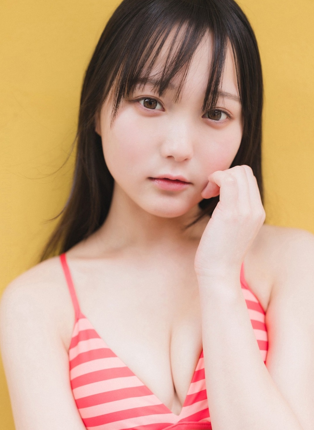 夏井ちひろ 最新グラビア水着画像 21枚目