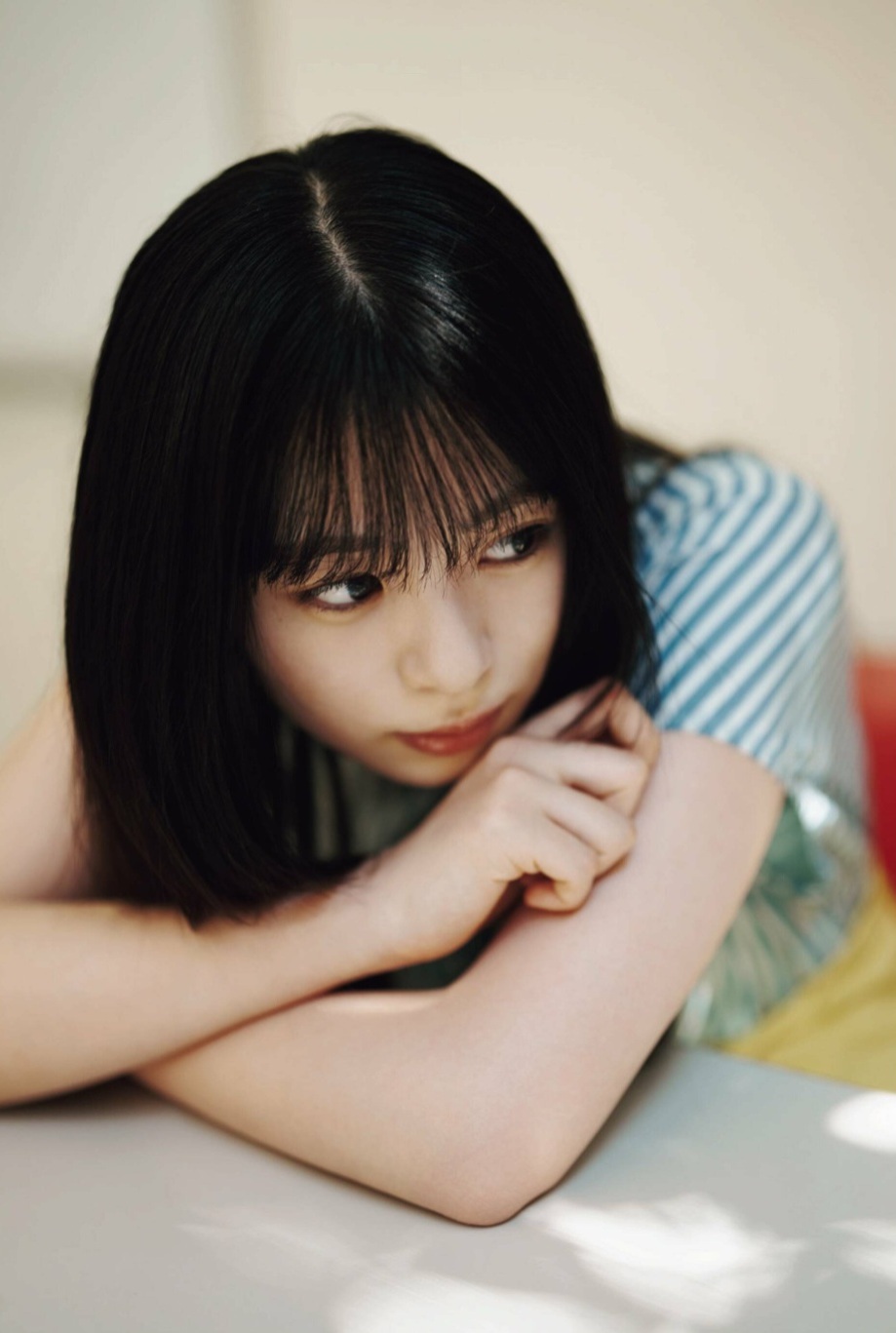 稲熊ひな(櫻坂46)最新グラビア画像 13枚目