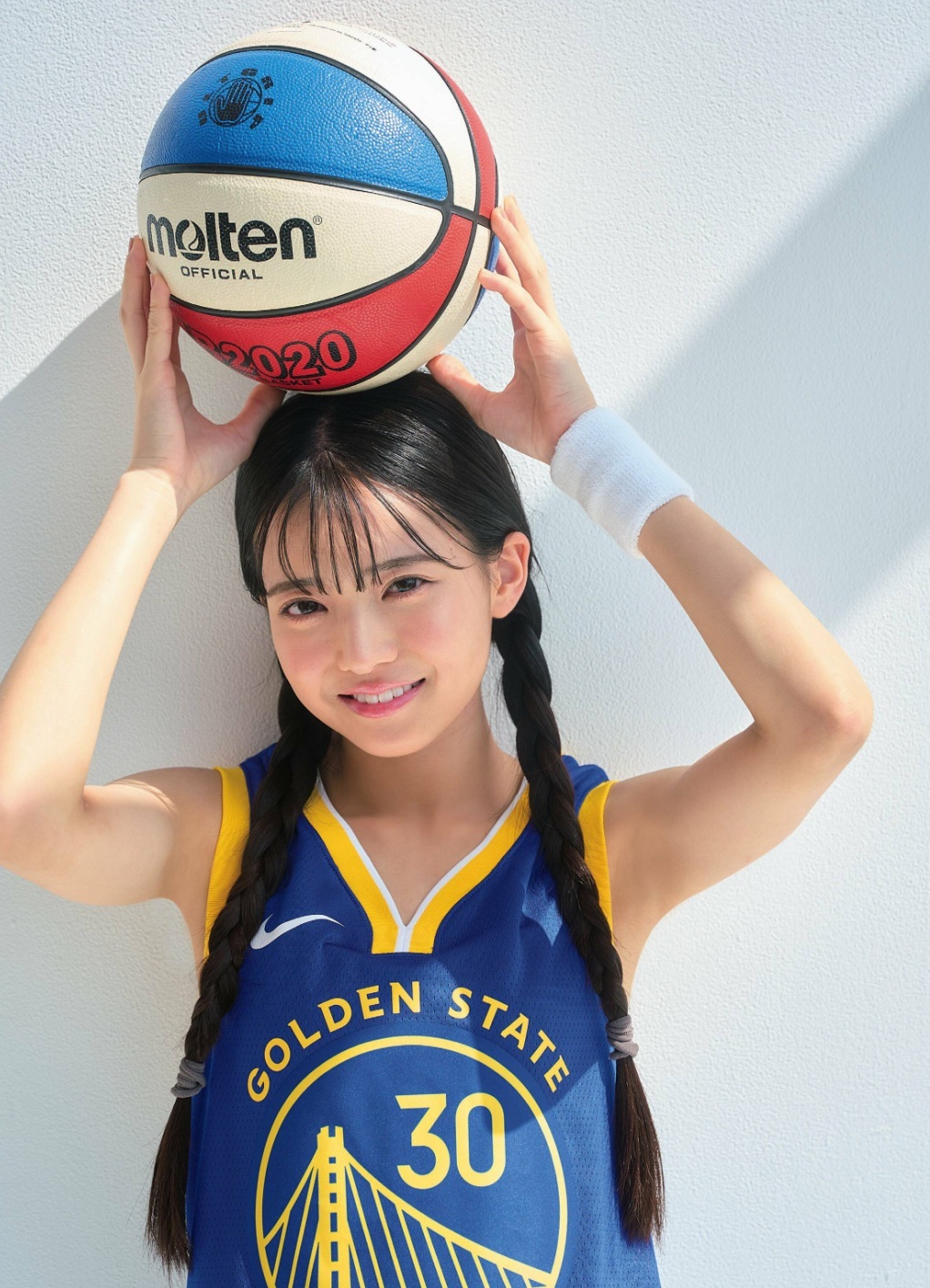 瀬戸口心月(乃木坂46)最新グラビア画像 8枚目