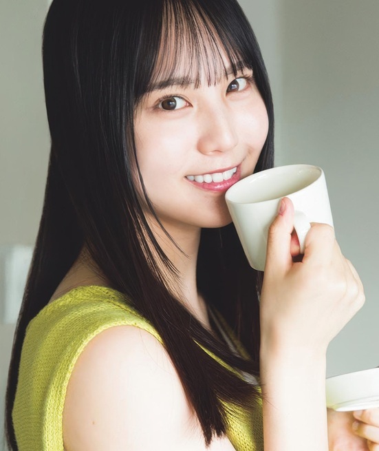 松尾桜(日向坂46)最新グラビア画像 1枚目