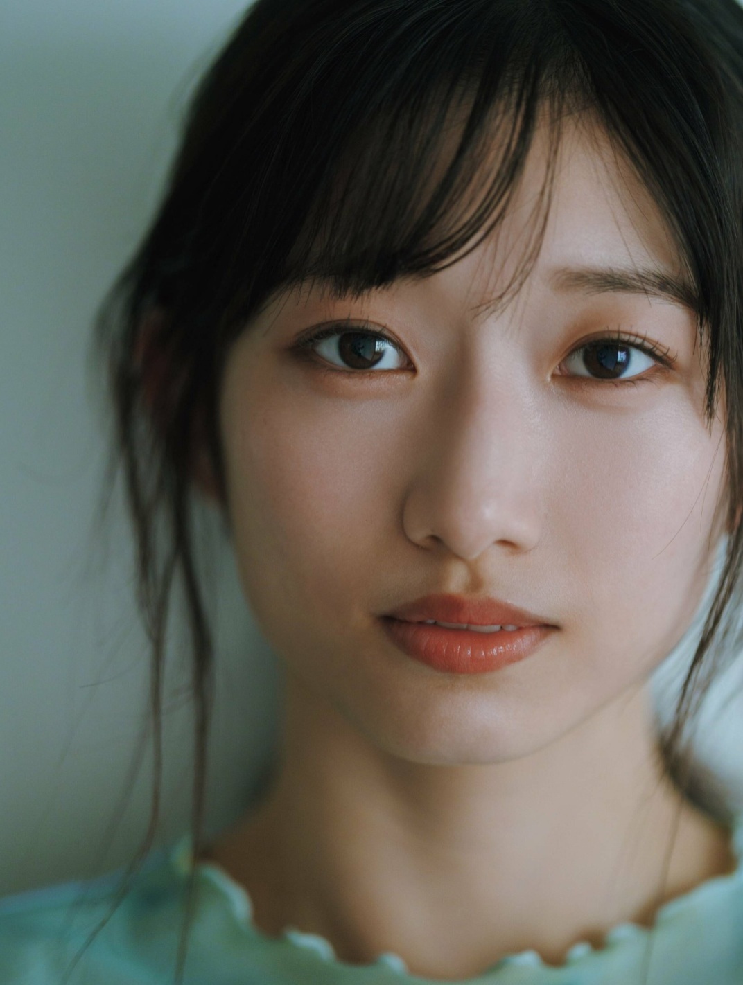 早﨑すずき 最新グラビア画像 23枚目
