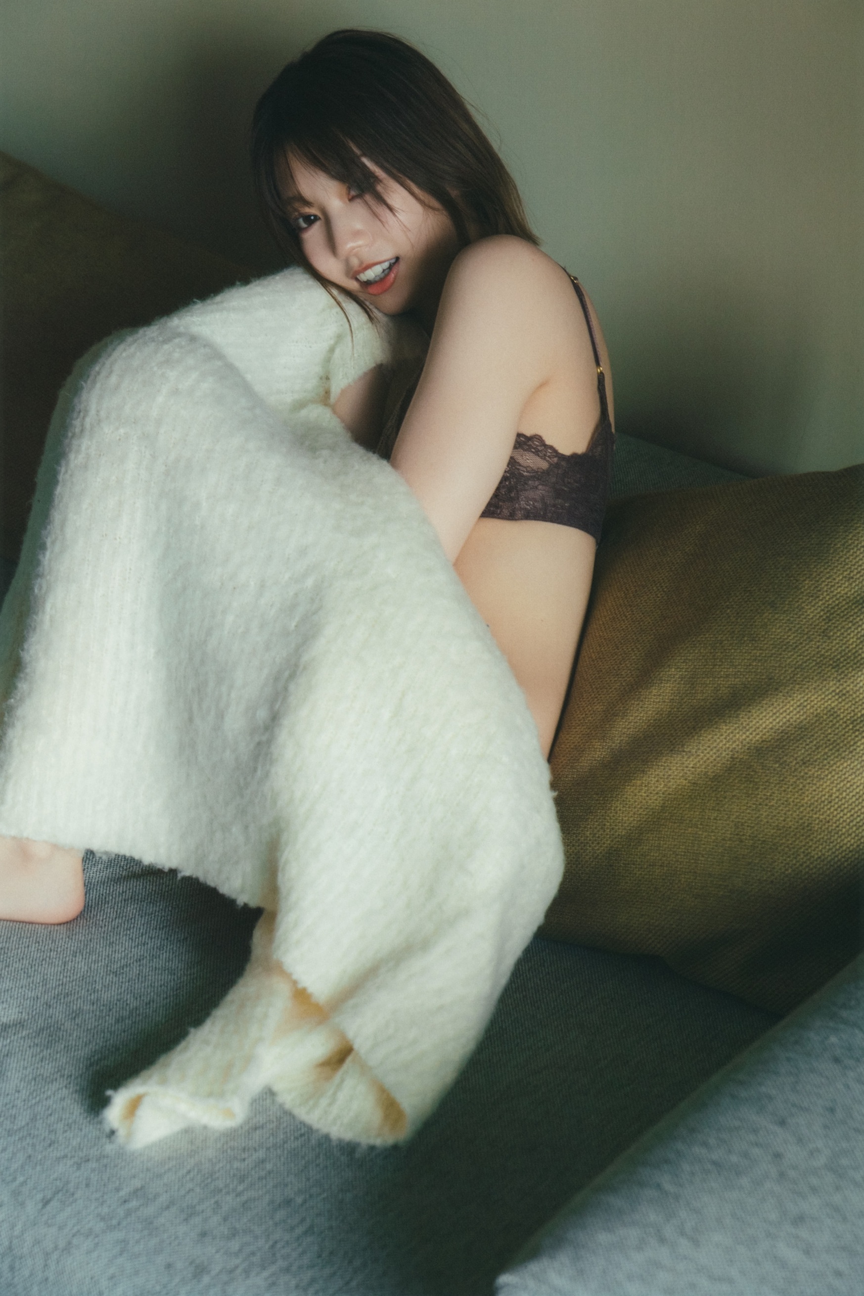 高本彩花 最新グラビア水着画像② 16枚目