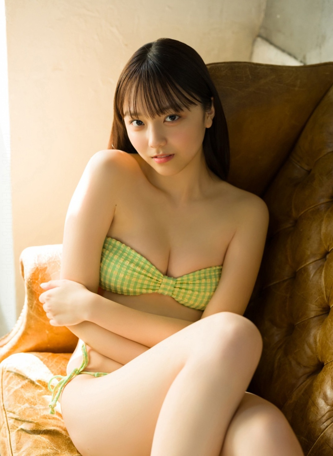 江下晏梨 最新グラビア水着画像 30枚目