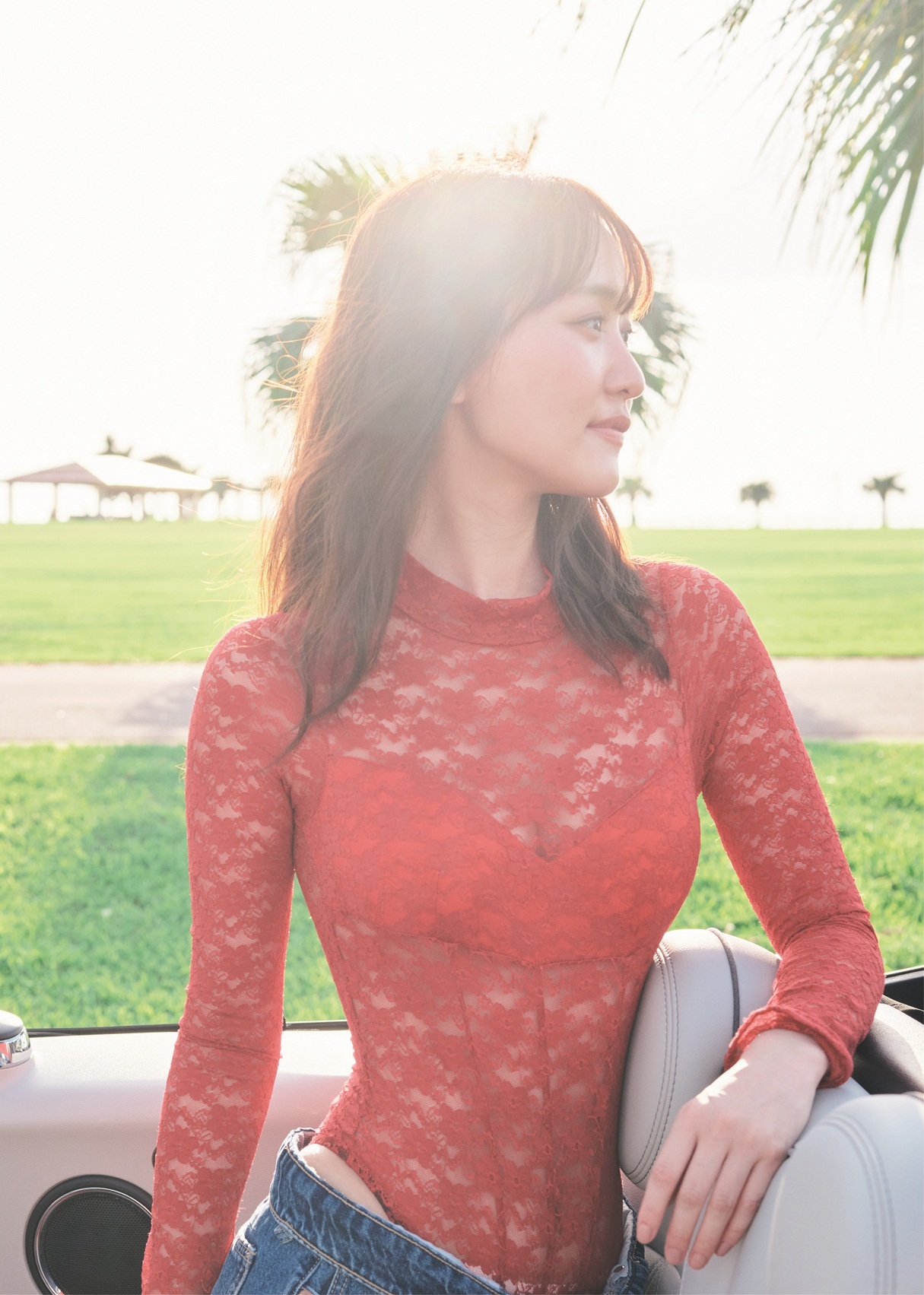菅井友香 最新グラビア含む水着画像② 5枚目
