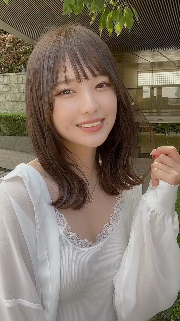 谷口彩菜 最新グラビア水着画像 10枚目