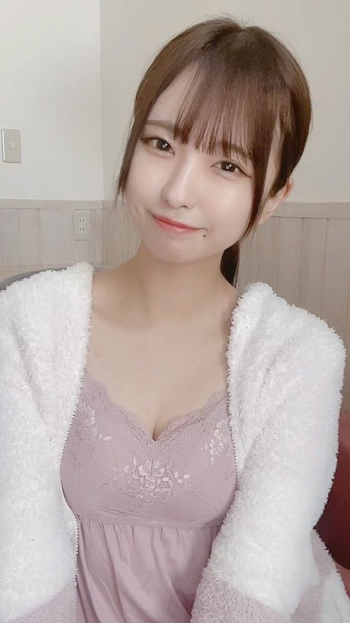 谷口彩菜 最新グラビア水着画像 14枚目