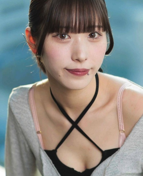 ぽたみう 最新グラビア水着画像 1枚目