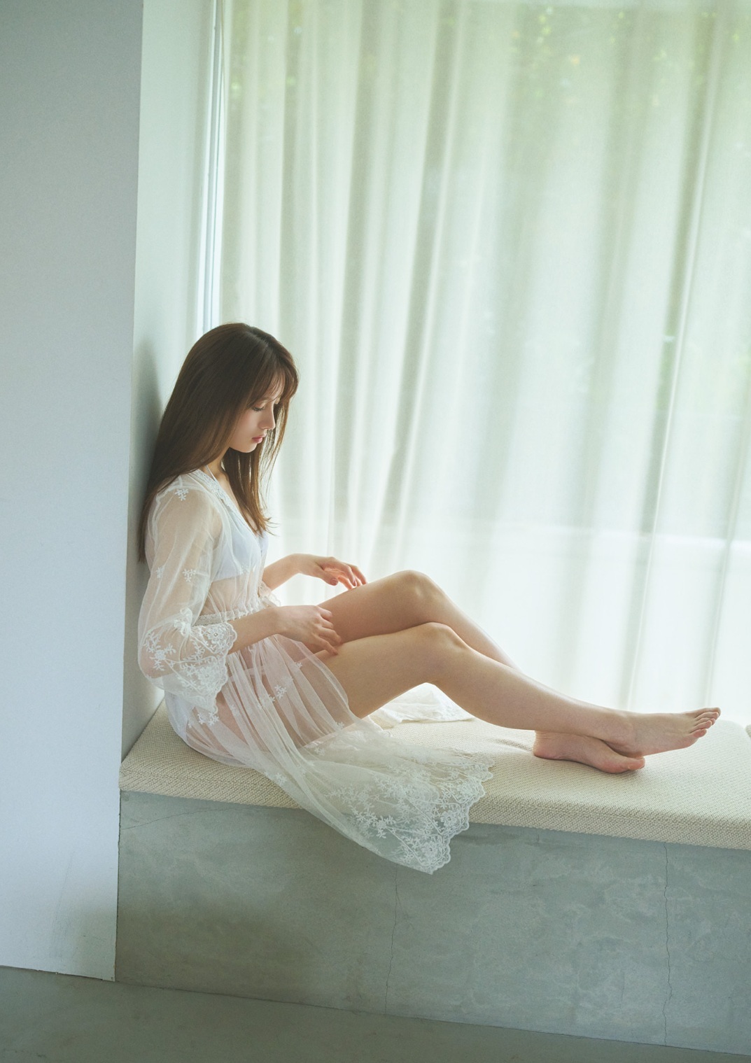 水島美結(AKB48)最新グラビア水着画像 20枚目