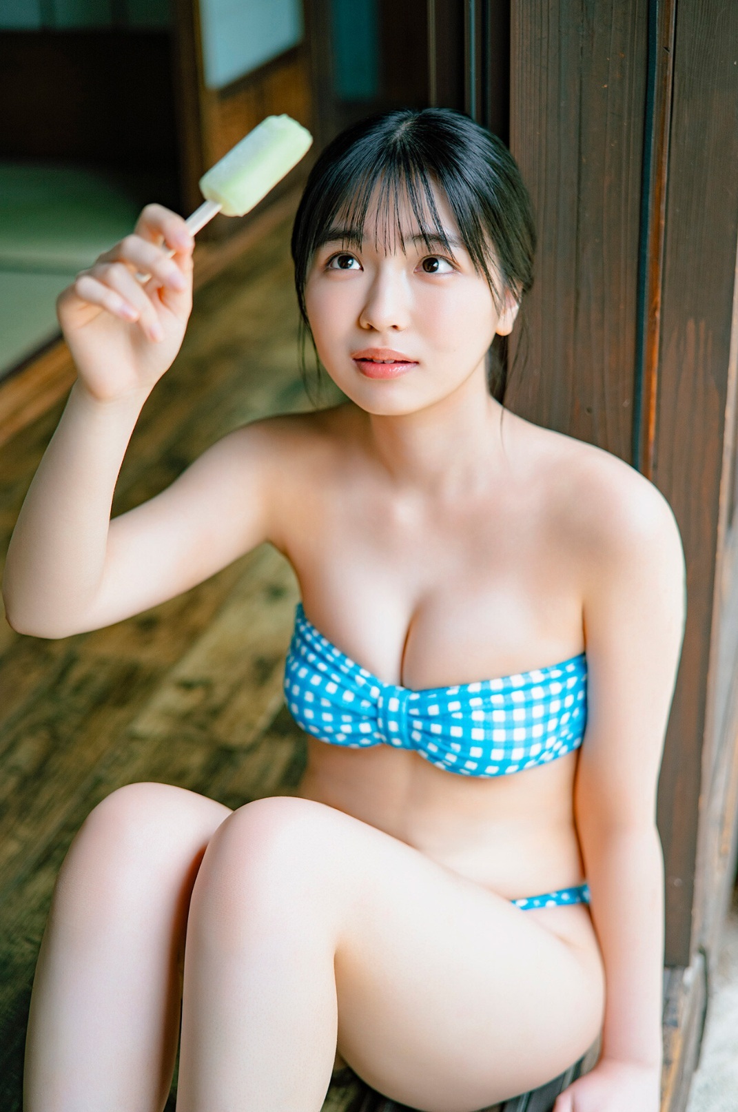 林美希 最新グラビア水着画像 11枚目