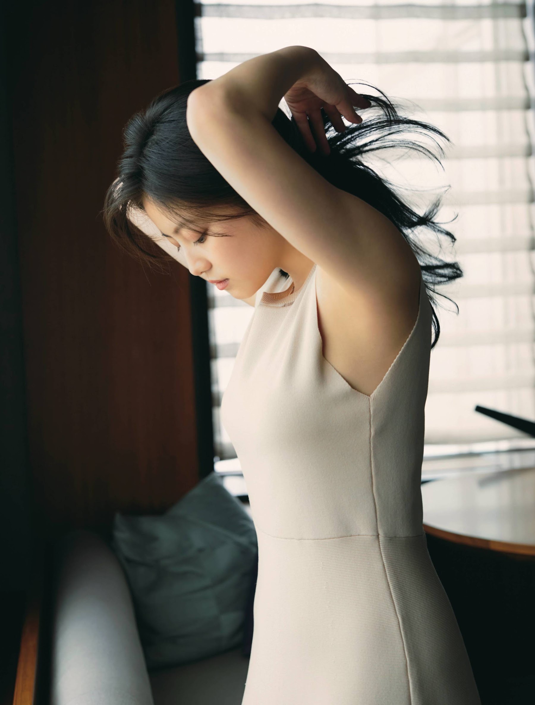 今田美桜ポートレイトグラビア. 最後の水着セクシー 12枚目