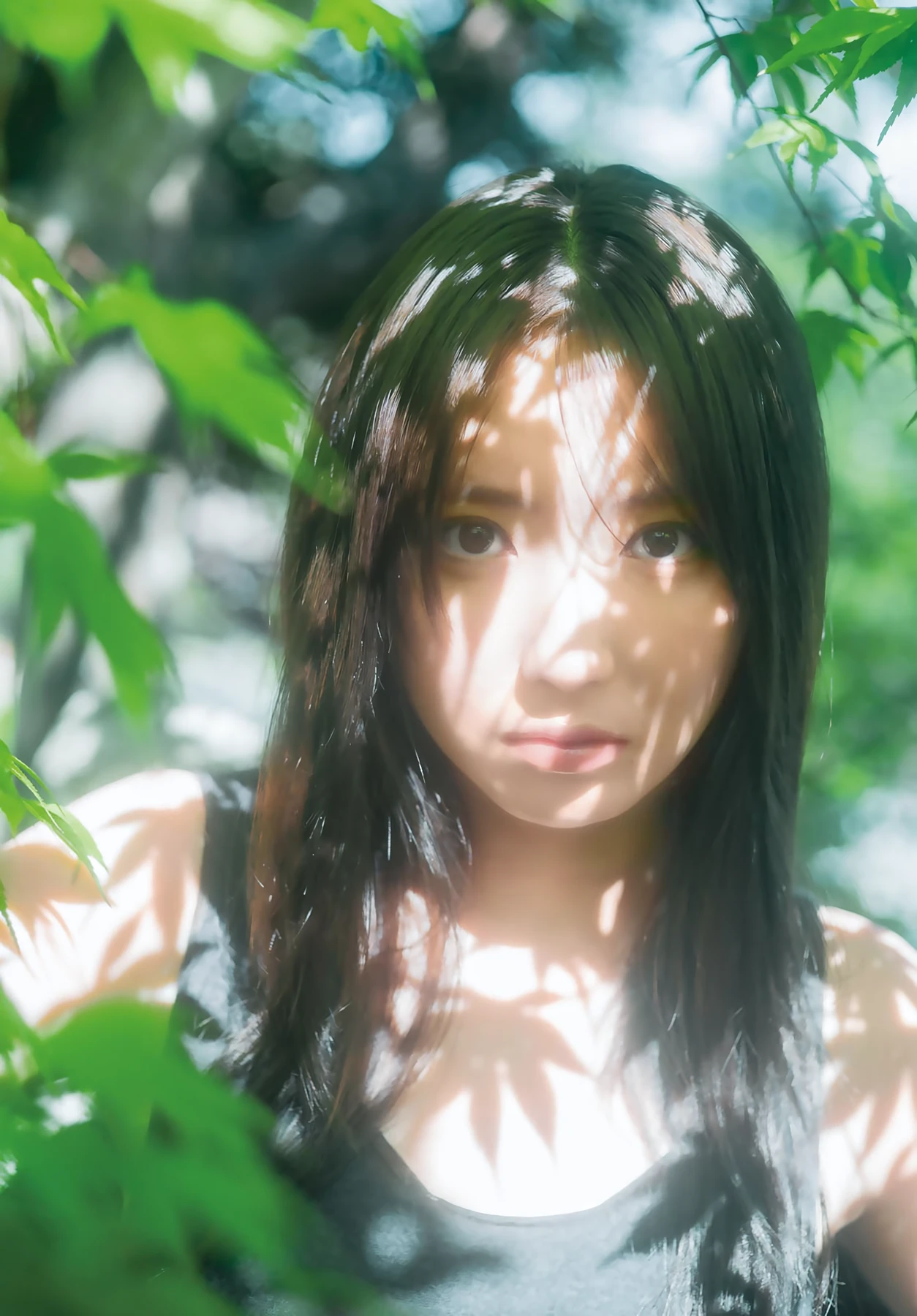 沢口愛華 – Shonen Magazine 2026 No.33 (週刊少年マガジン 2026年33号)グラビア水着画像 1枚目