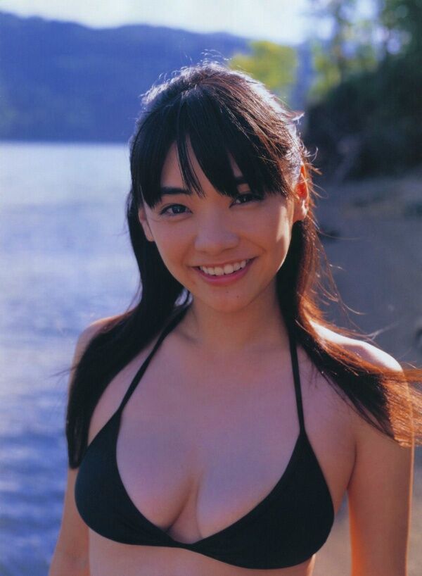 倉科カナ ビキニ画像!若い頃のかわいさと抜群スタイルがたまらない! 3枚目