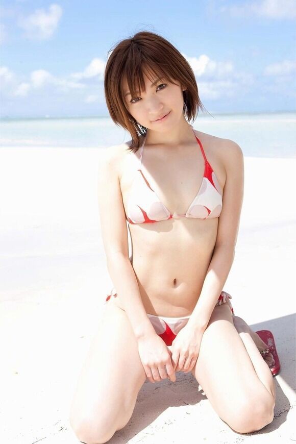 田中涼子 ビキニ画像!若い頃の美ボディがたまらない! 5枚目