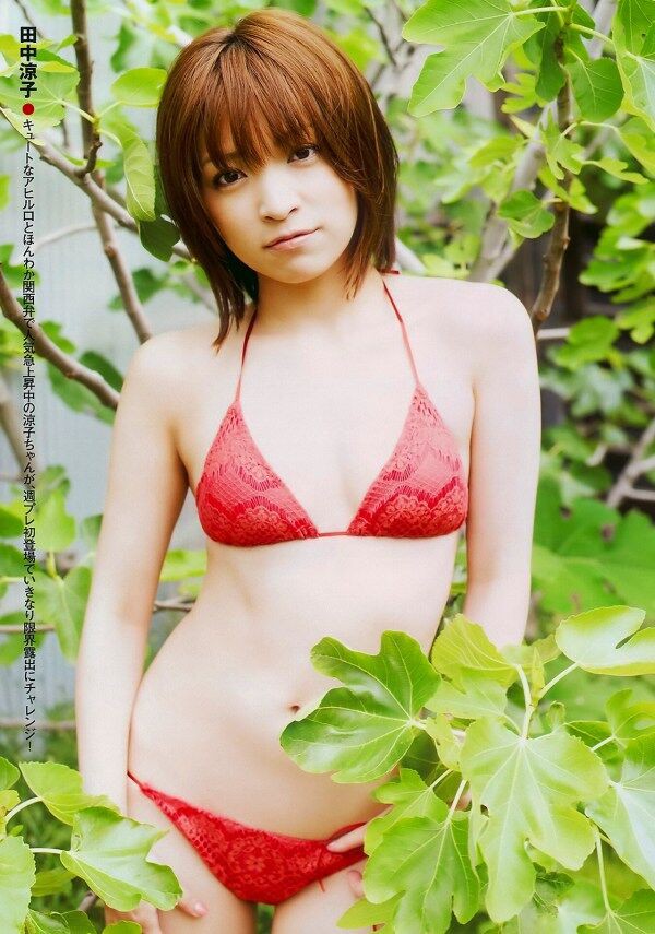 田中涼子 ビキニ画像!若い頃の美ボディがたまらない! 26枚目