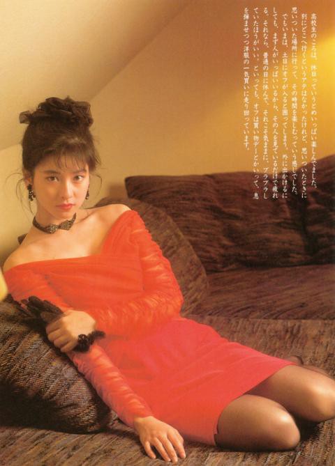 森高千里 グラビア画像!若い頃の美しさと抜群スタイルがたまらない! 8枚目