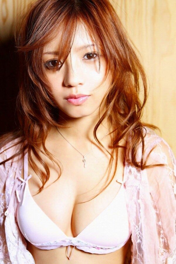 橘麗美 ビキニ画像!若い頃の美しさと美スタイルがたまらない! 10枚目