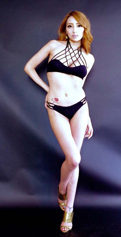 加藤紗里 ビキニ画像!グラマラスボディがたまらない! 25枚目
