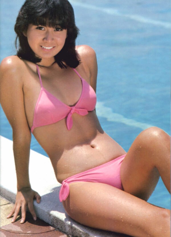 新井薫子 ビキニ画像!若い頃のかわいさがたまらない! 17枚目