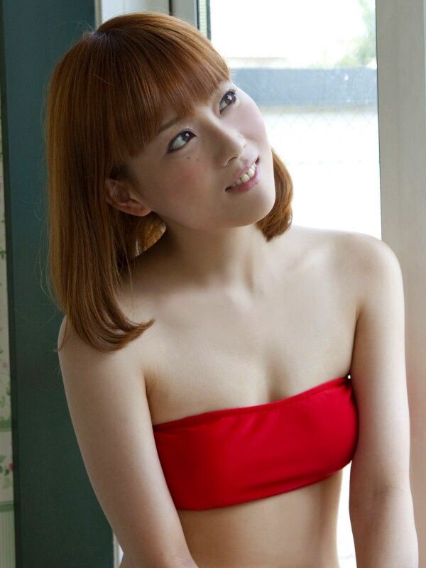 重盛さと美 ビキニ画像!若い頃のかわいさと美スタイルがたまらない! 14枚目
