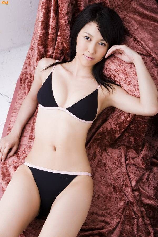 秦瑞穂 ビキニ画像!美ボディと抜群スタイルがたまらない! 29枚目