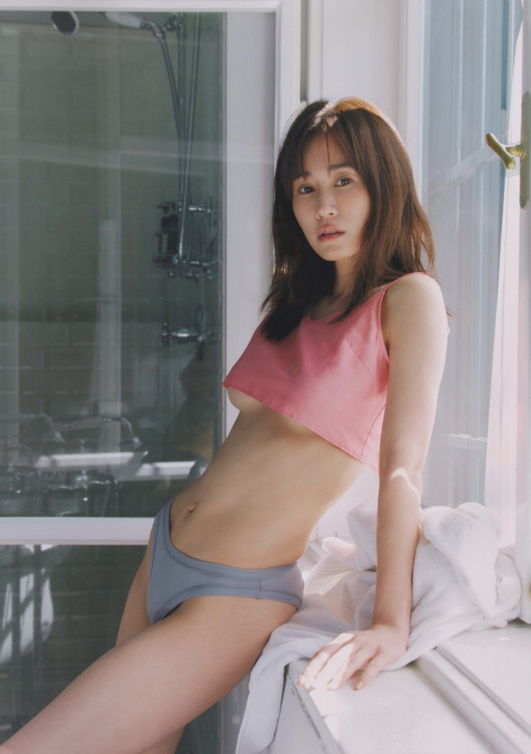 Maeda Atsuko (ex-AKB48) 6th Photobook 前田敦子写真集 – Beste 2枚目