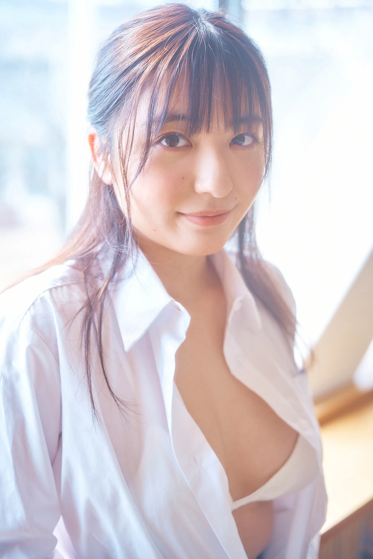 麻倉瑞季 – ヤンマガデジタル写真集 ミスマガのアソビバ!ミスマガ2022工作服グラビア~卒業の季節~ 2枚目