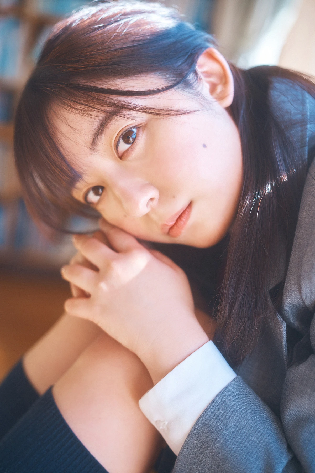 麻倉瑞季 – ヤンマガデジタル写真集 ミスマガのアソビバ!ミスマガ2022工作服グラビア~卒業の季節~ 5枚目