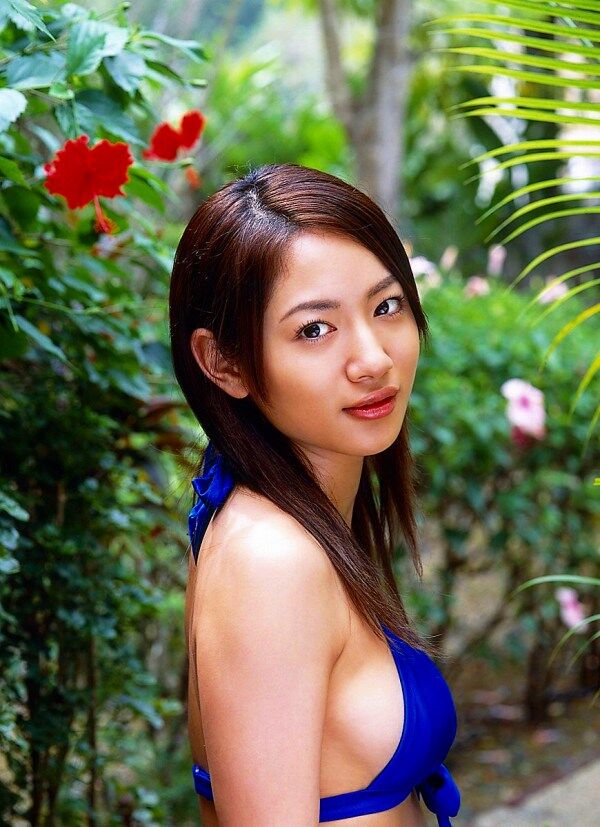 二宮歩美 ビキニ画像!若い頃の美ボディがたまらない! 2枚目