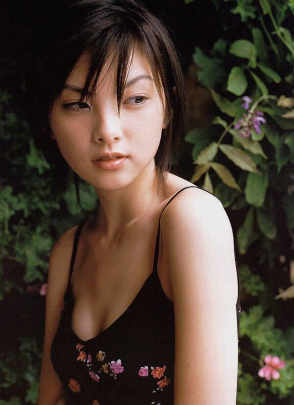 田中麗奈 グラビア画像!若い頃のかわいさがたまらない! 19枚目