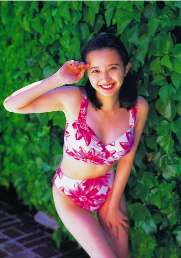 高橋由美子 ビキニ画像!若い頃のかわいさがたまらない! 17枚目