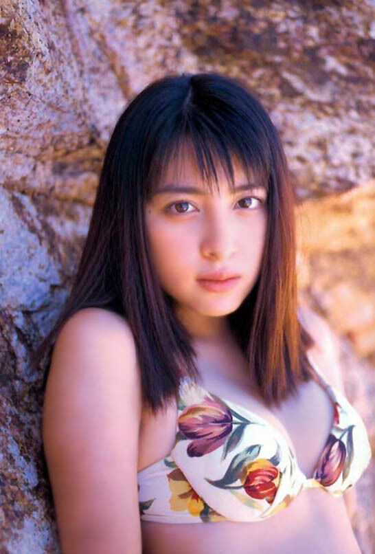 奥菜恵 ビキニ画像!若い頃のかわいさがたまらない! 28枚目