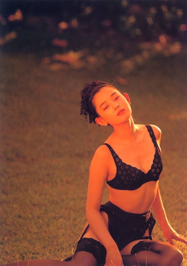 相川恵里 ビキニ画像!若い頃のかわいさがたまらない! 3枚目