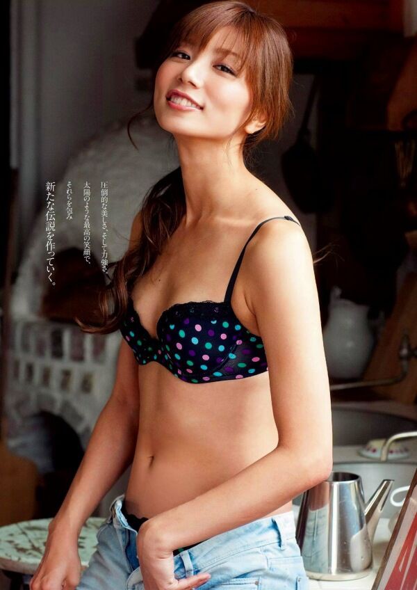 青木愛 ビキニ画像!美ボディと抜群スタイルがたまらない! 20枚目