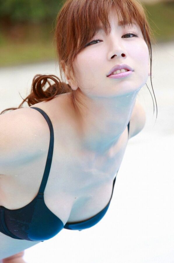 青木愛 ビキニ画像!美ボディと抜群スタイルがたまらない! 22枚目
