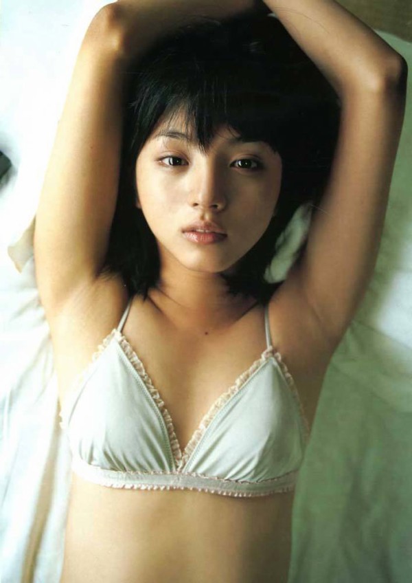 満島ひかり ビキニ画像!若い頃のかわいさがたまらない! 14枚目