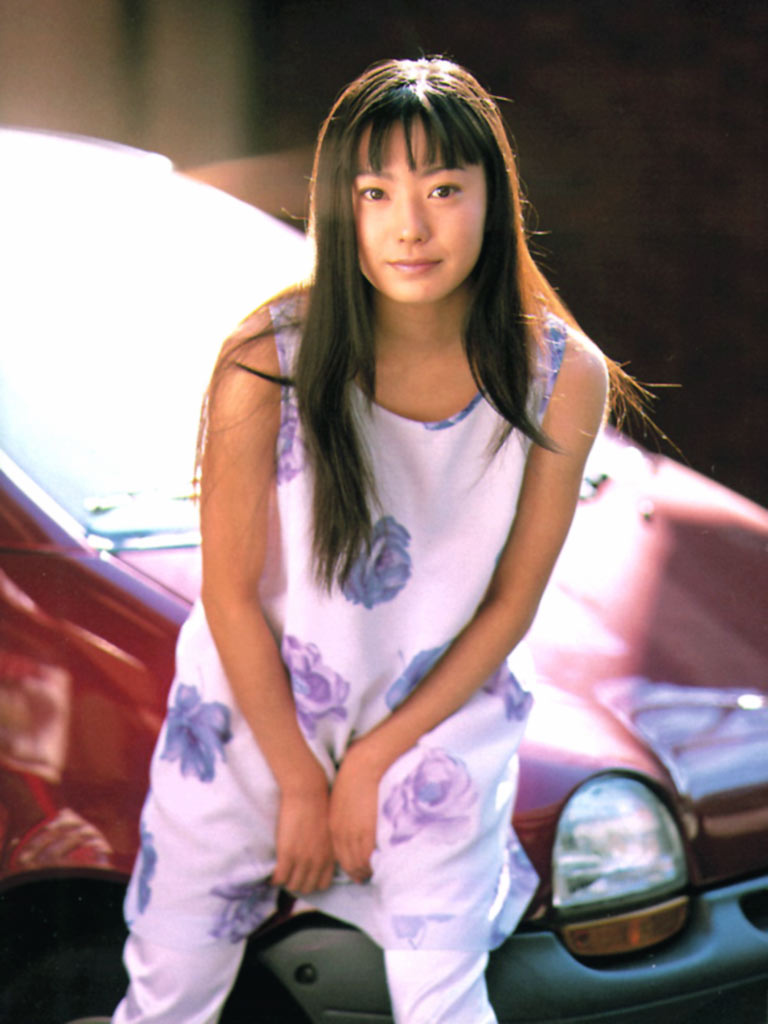 菅野美穂 グラビア画像!若い頃のかわいさがたまらない! 17枚目