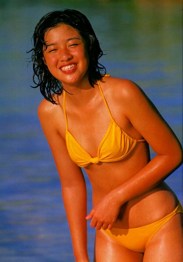 菊池桃子 ビキニ画像!若い頃のかわいさがたまらない! 6枚目