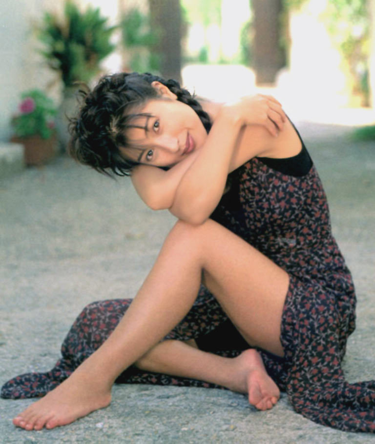 鶴田真由 水着グラビア画像!若い頃の美しさがたまらない! 29枚目
