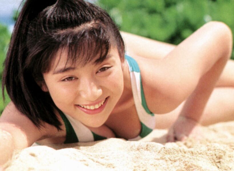 松下由樹 ビキニ画像!若い頃のかわいさがたまらない! 8枚目