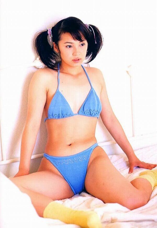佐藤仁美 ビキニ画像!若い頃のかわいさがたまらない! 13枚目