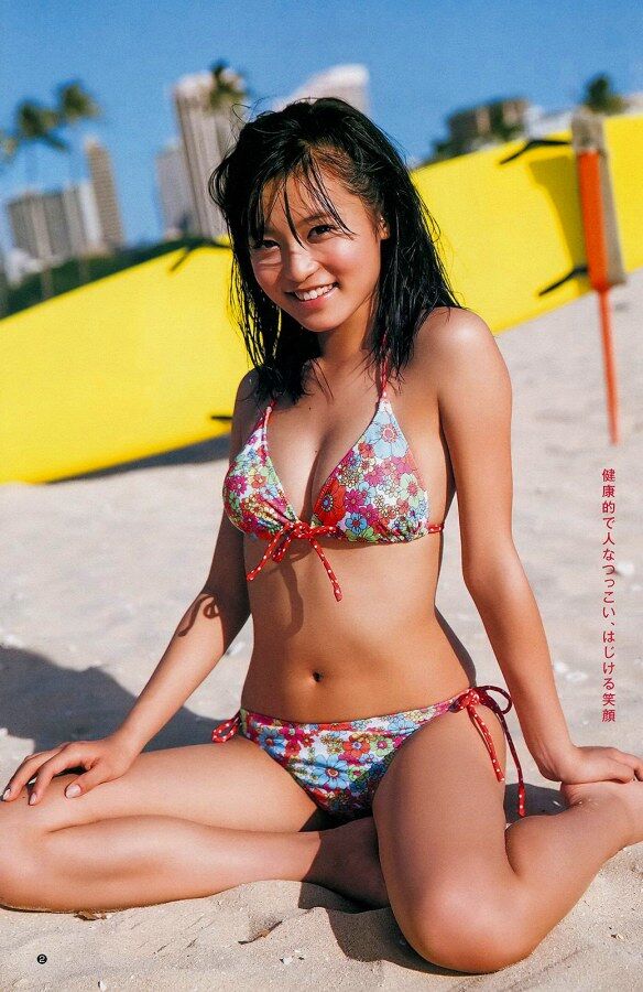 小島瑠璃子 ビキニ画像!若い頃のかわいさと美ボディがたまらない! 13枚目